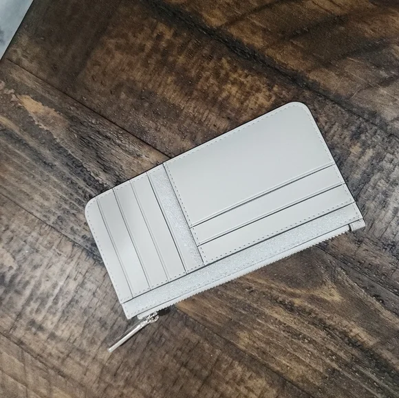 Kate Spade Cream Backpack & Wallet - Picture 5 of 7